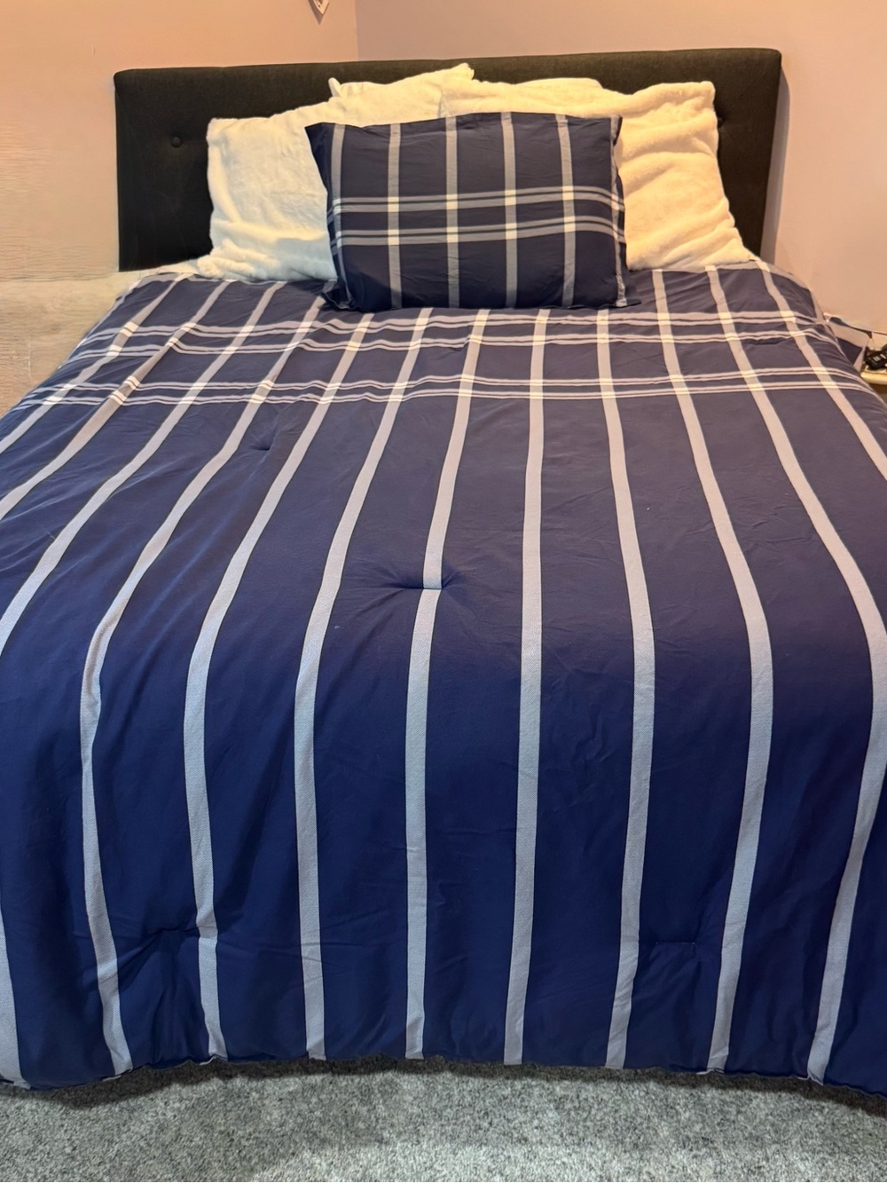 Tommy Hilfiger Navy & White Plaid Stripe Comforter + Sham, Full/Queen, 100% Cott